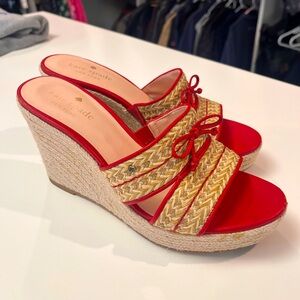 Kate Spade Wedges
Women’s size 8.5
Gently worn 
Red and raffia